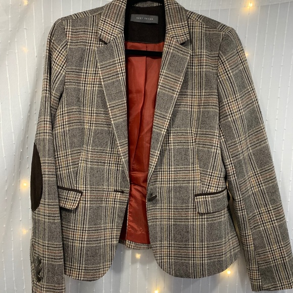 Suzy Shier Blazer - Picture 1 of 6